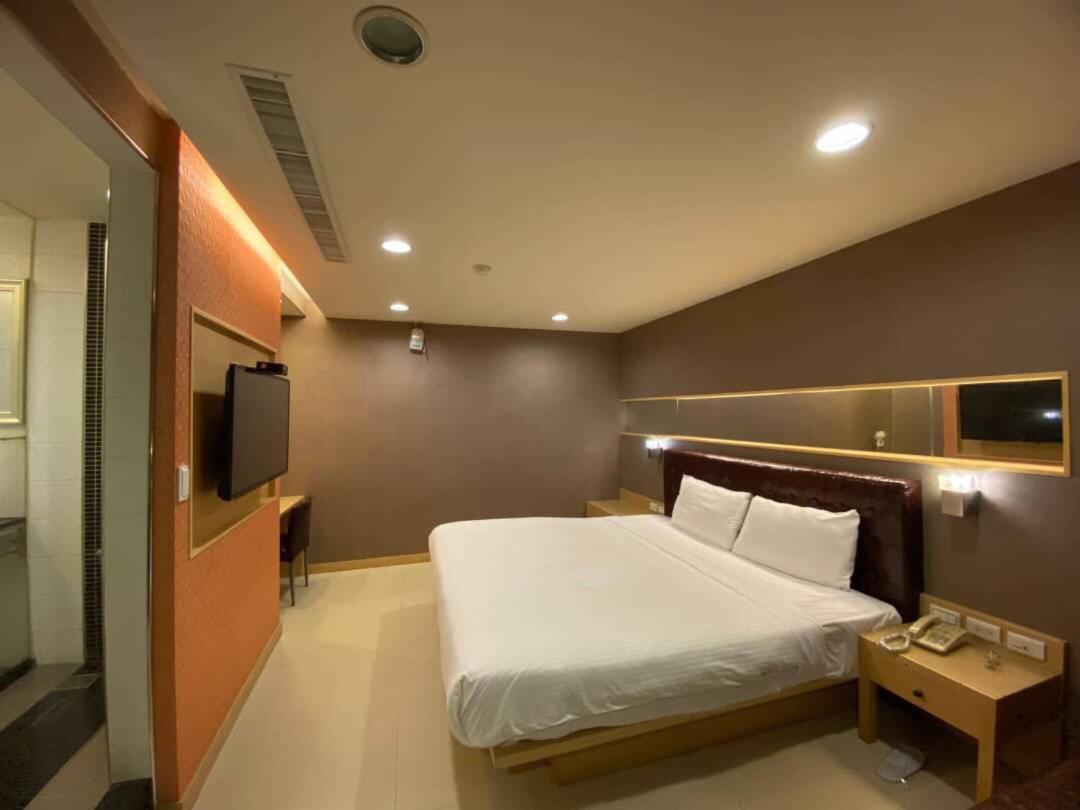 Love Hotel Pingtung エクステリア 写真